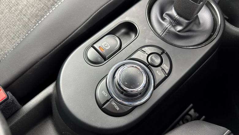 MINI Hatchback 135kW Cooper S Level 2 33kWh 3dr Auto Electric Hatchback